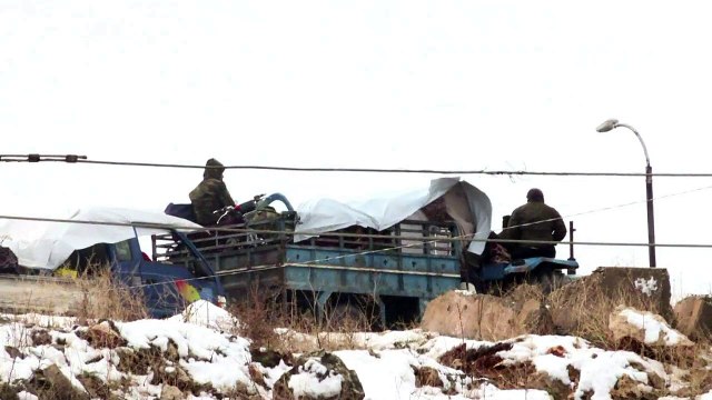 Decenas de vehículos evacuan a los últimos rebeldes de Alepo