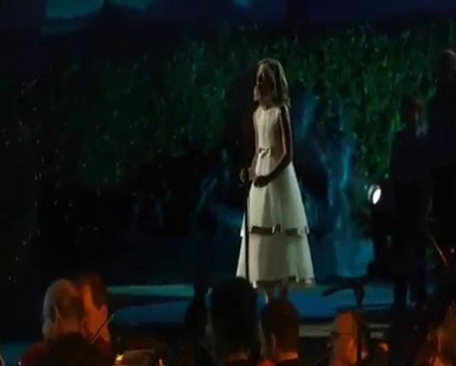 Meu Deus!!!! Que oração!!! "Para acreditar em um dia, quando a fome e a guerra passarão. Para ter a esperança em meio ao desespero".