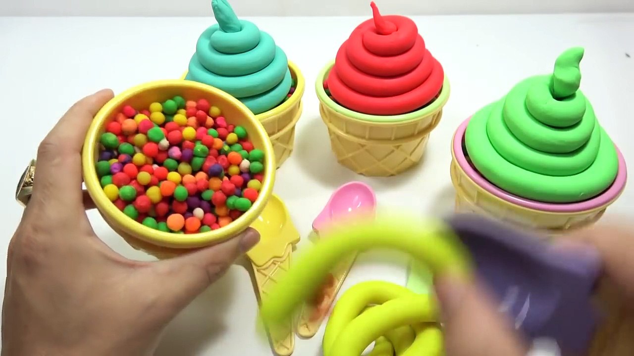 PLAY DOH along PEPPA PIG KIDS - Kinder Surprise Eggs Donald Duck Mickey Mouse TOys