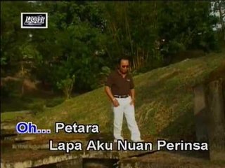 Aku Tegenong - Christopher Kelly