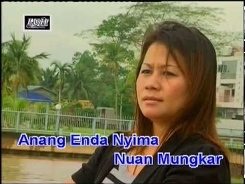 Nuan Berubah Dulu - Angela Lata Jua