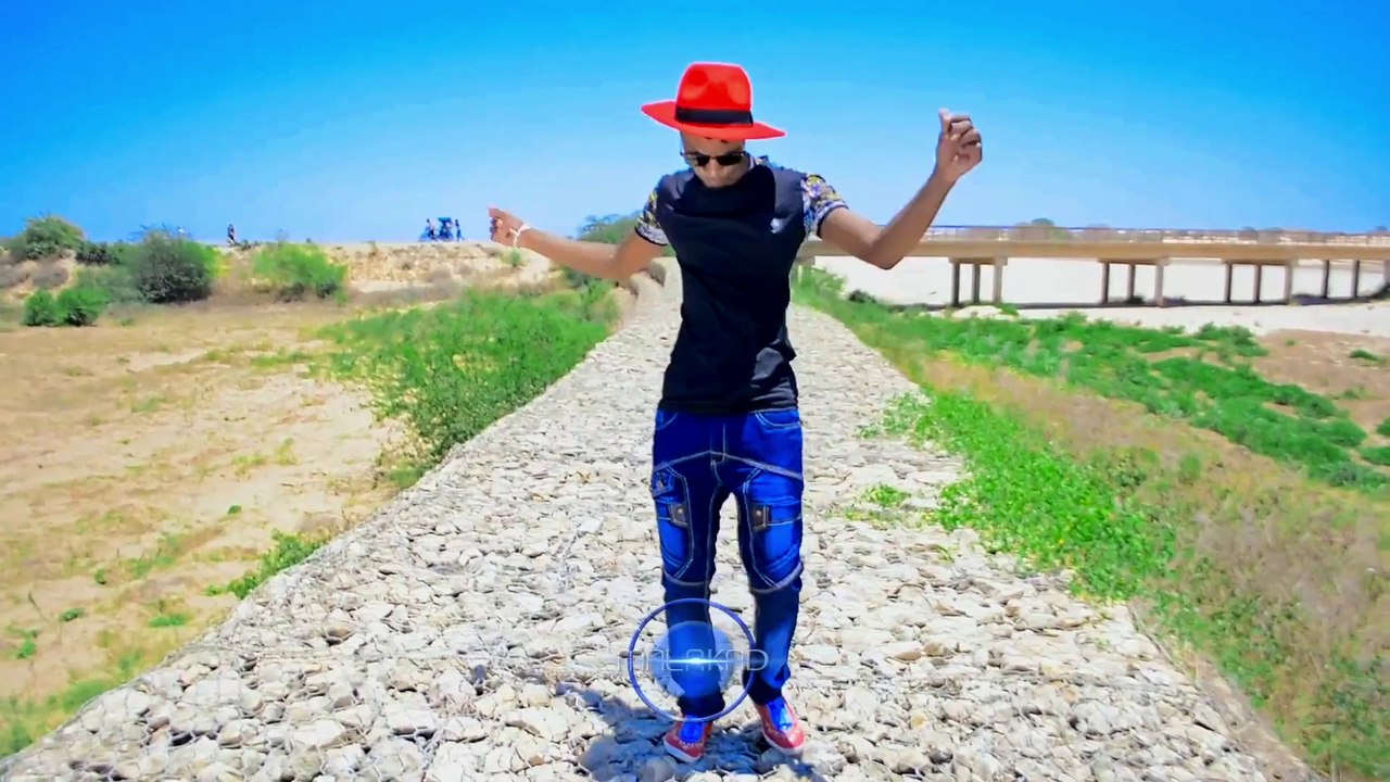 LE BON Egny ty aminao