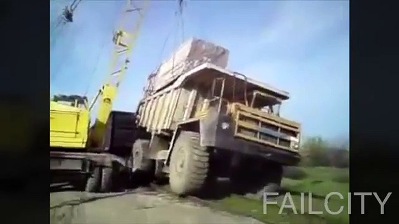 Best Loading Unloading FAILS 2015 ★ 8mins LOAD UNLOAD Fail Compilation