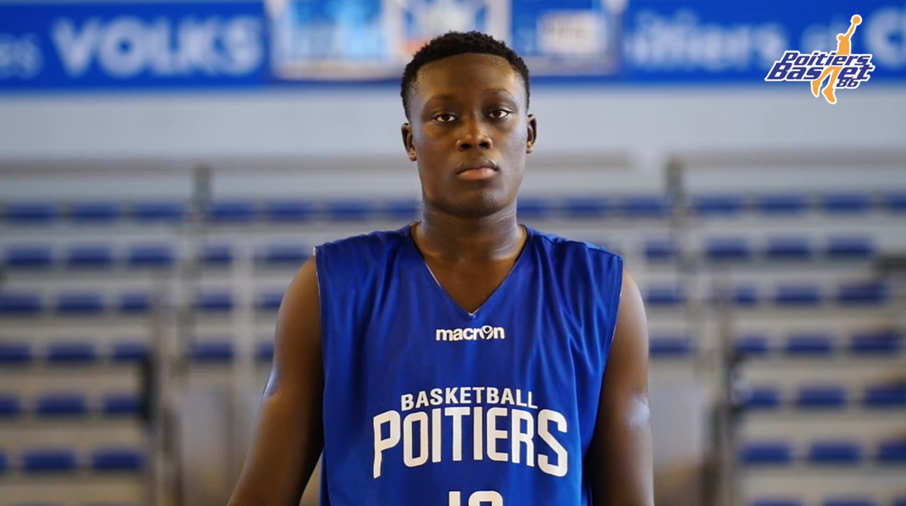 SEKOU DOUMBOUYA (Portrait 2016-2017)