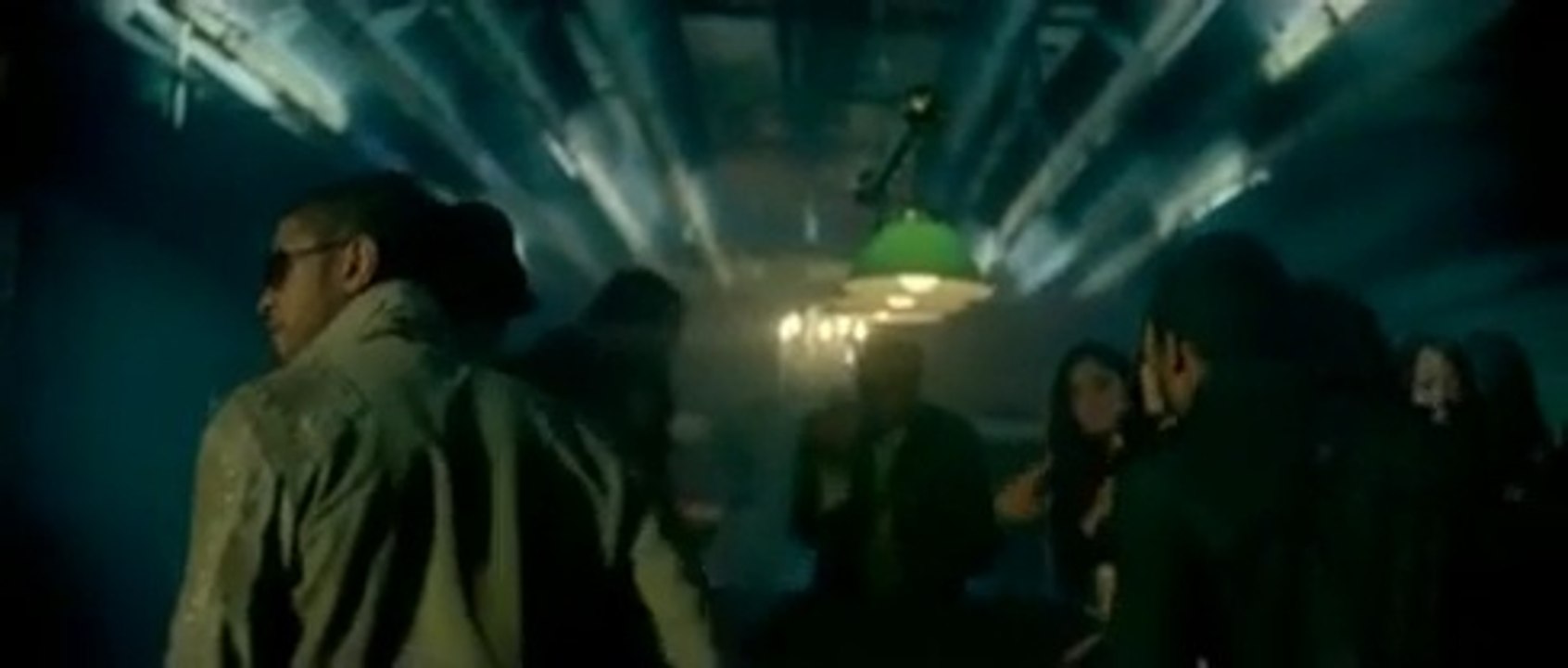 Usher Ft. Nicki Minaj - Lil Freak (Official Video)