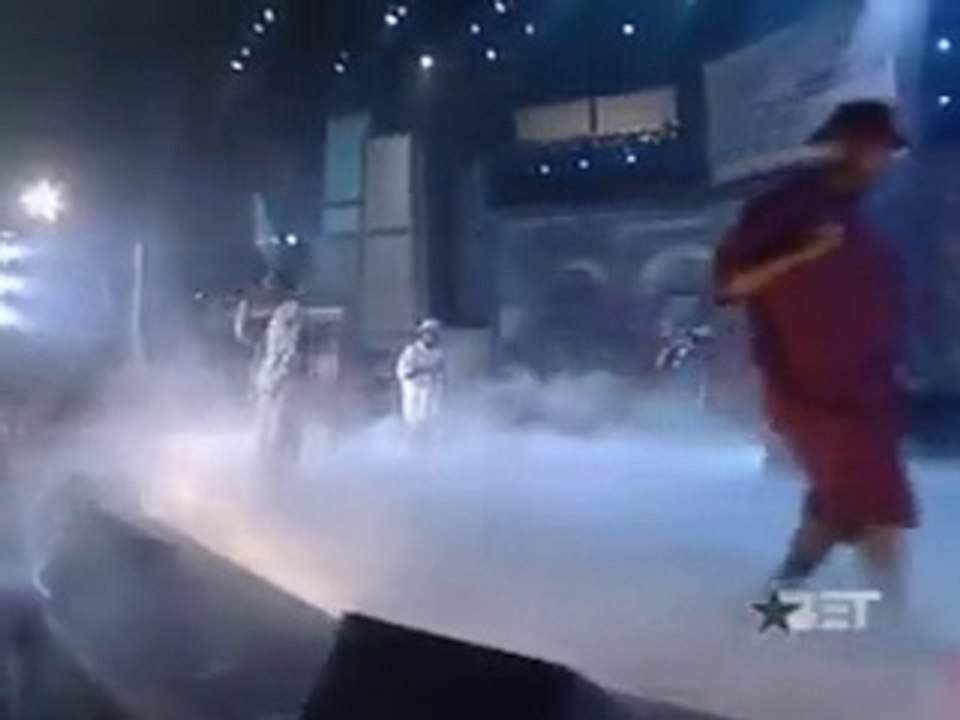 Snoop Dogg, Nate Dogg, Butch Cassidy, Goldie Loc & Tray Deee "Gin & Juice" & "Lay Low" Live @ BET Awards, Paris Las Vegas, Las Vegas, NV, 06-19-2001