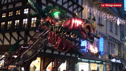 Les Échappées de Noël. Le Dragoo avale les Quimpérois