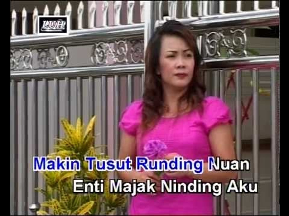 Anang Ninding Aku - Stella Philip