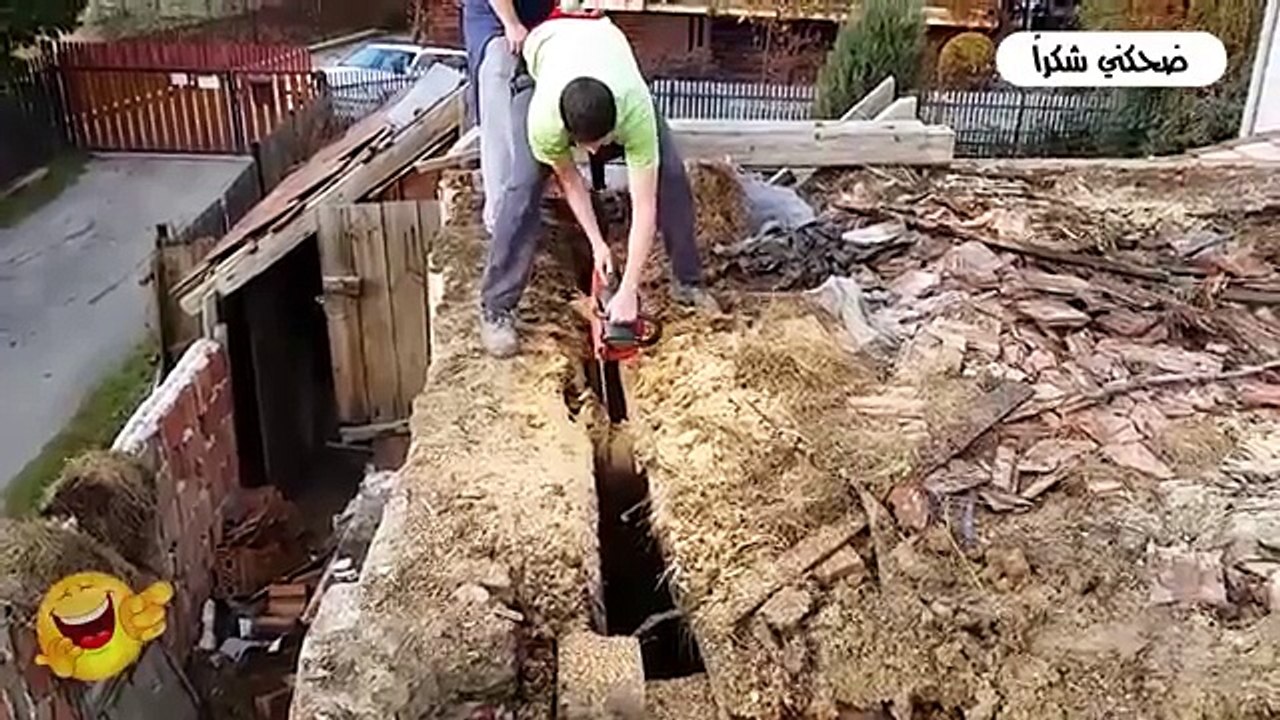 Funny Videos ● Stupid People Doing Stupid Things Compilation ● Decembre 2016(360p)