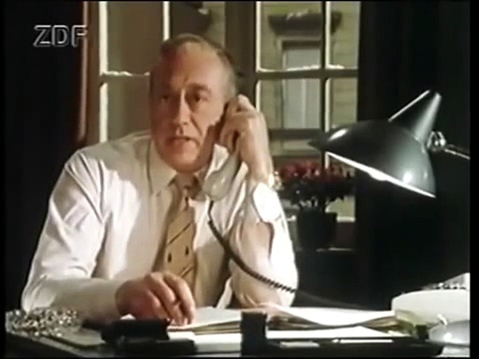 Derrick  E057 - Die Puppe  (1979)