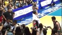 Daniel Padilla with Kathryn Bernardo in Team Daniel vs Team Gerald Basketball Game Highlights - YouTube