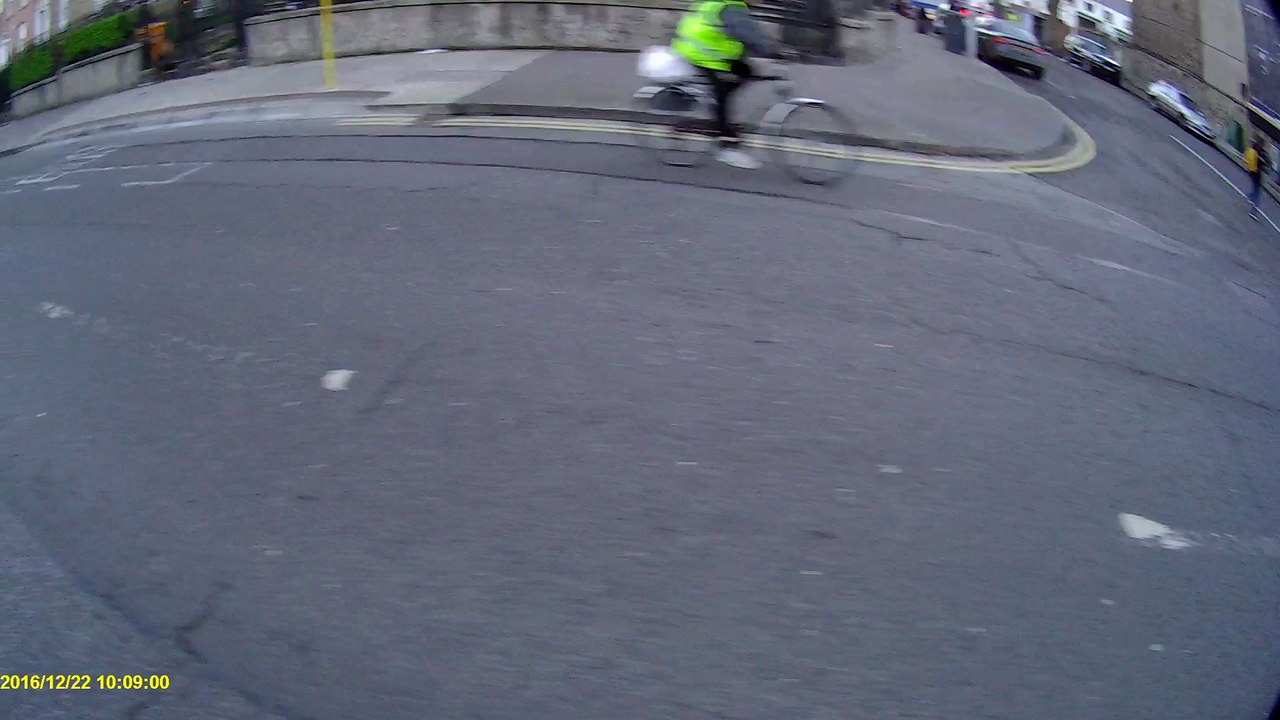 2016-12-22_SantaOnBike
