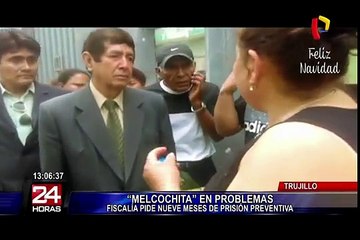 Polémica por fotos de policías con “Melcochita” en Trujillo