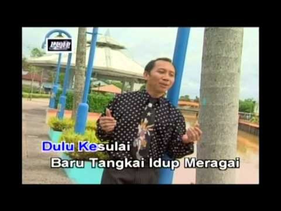 Teguh Pengerindu Tua - Andrew Bonny James