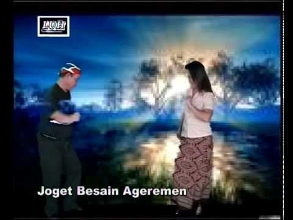 Joget Besain Ageremen - Achan & Angela Lata Jua