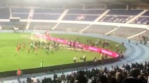 Invasão de campo no final do jogo no Estádio do Restelo