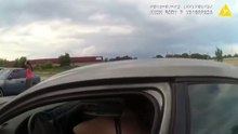 face au policier regarder