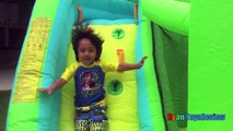 GIANT INFLATABLE SLIDE for kids Little Tikes 2 in 1 Wet 'n Dry Bounce Children play center 01