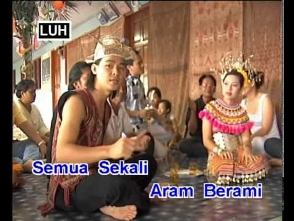 Aram Ngintu Ari Gawai- Eddie Kuwing & Zuli