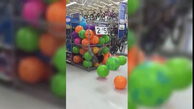 Funny videos of girls falling Jokes for adults _ grappige filmpjes sjove videoer morsomme videoer