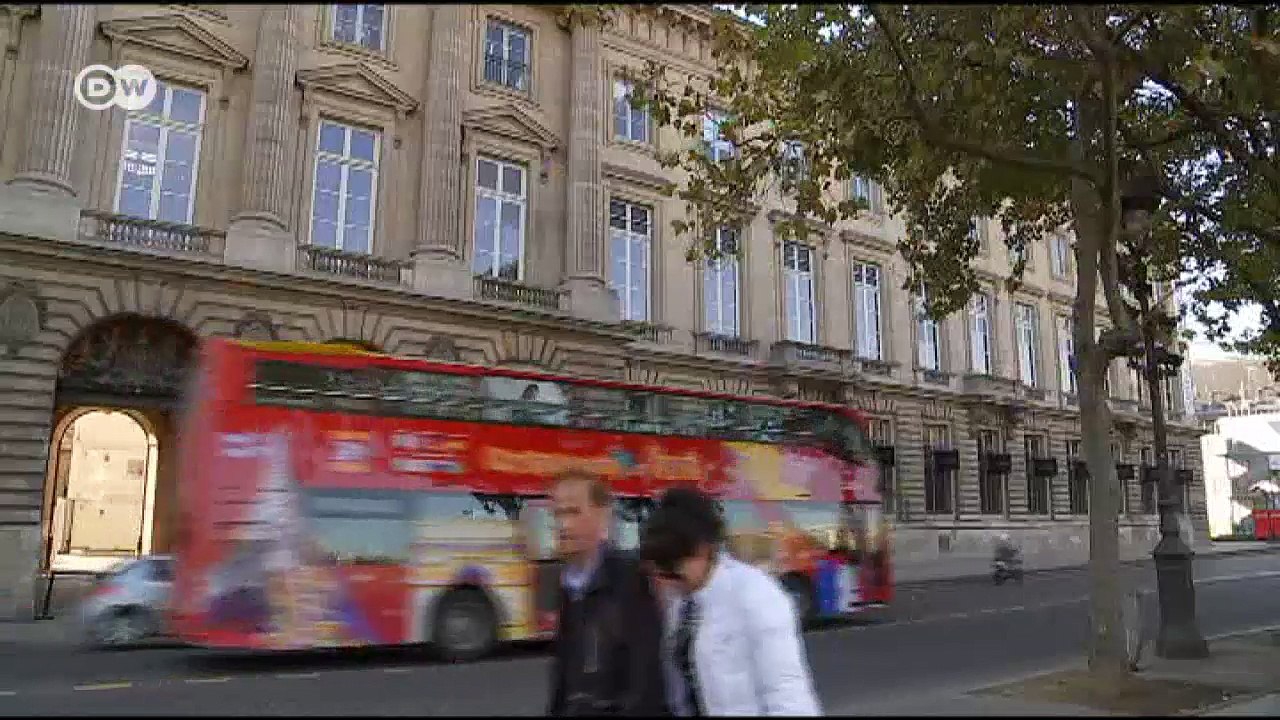 Meister der provokation: maurizio cattelan | euromaxx