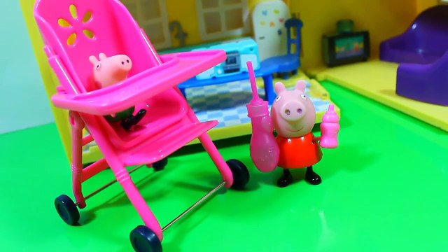 Свинка Пеппа ОБКАКАЛАСЬ ОДЕЛА ПОДГУЗНИК НА ГОЛОВУ Мультики для детей Игрушки для девочек Peppa Pig