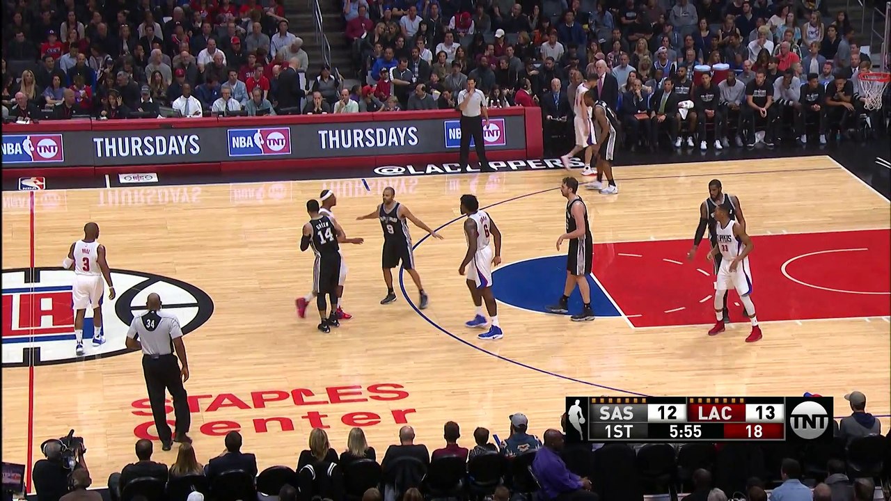 deandre-jordan-posterizes-pau-gasol-122216