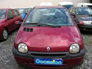 Renault-twingo-rouge-1