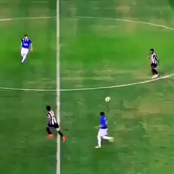 Ronaldinho Brilliant Goal