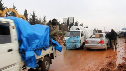Alep reprise par le régime, derniers rebelles évacués
