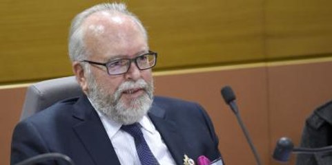 Wallerand de Saint-Just : «Ne pas accueillir les migrants pour protéger les peuples»