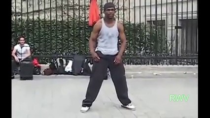 Tổng hợp những tình huống khó đỡ nhất 2011