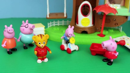 Peppa Pig Treehouse Family Holiday Play-Doh Muddy Puddles at Daniel Tigers Tree House DisneyCarToys