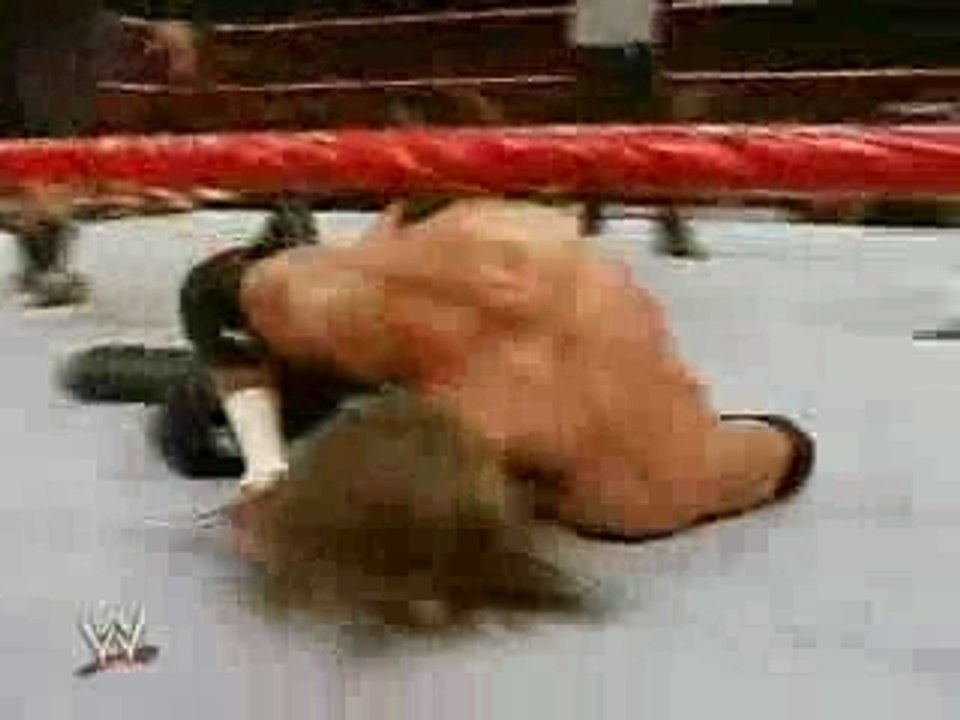 Triple HHH Vs Umaga & Carlito