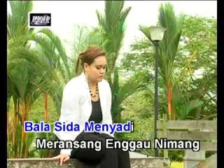 Juluk Ati Nyadi Penyanyi- Rolisa Wati