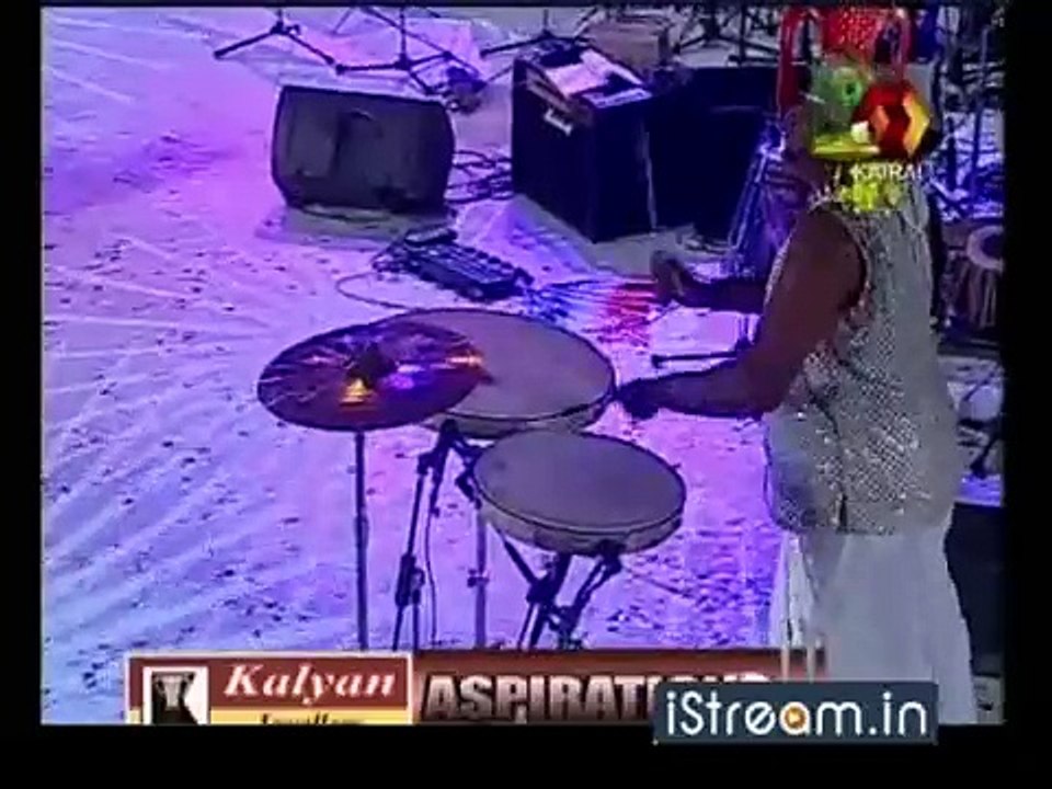 yOUtUBE        - jAYARAM, sIVAMANI'S DRUMS PERFORMANCE!