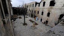 Πανηγυρισμοί στο Χαλέπι μετά την απελευθέρωση - Δεκάδες άμαχοι νεκροί μετά από τουρκικές επιδρομές