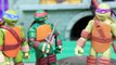 Teenage Mutant Ninja Turtle Battle Stealth Mikey with Recon Donnie Fight Beebop Rocksteady and Slash