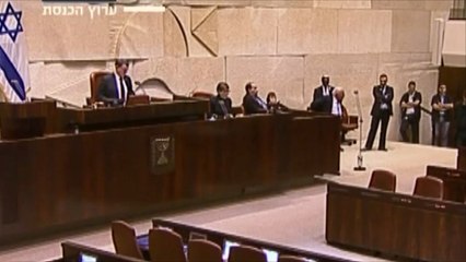 إسرائيل تعتقل النائب غطاس بعد سحب حصانته