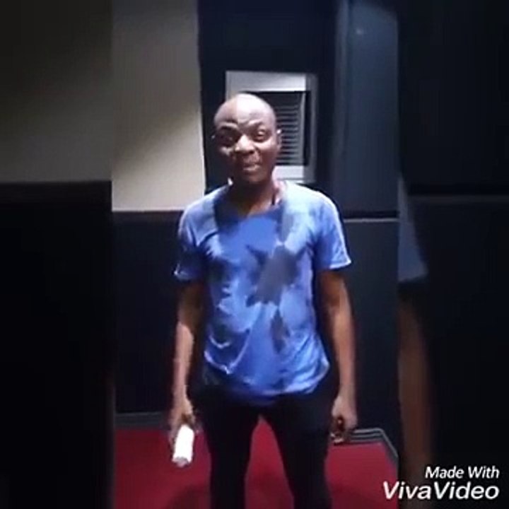 QUAND TU UTILISES LE PARFUM DE QUELQU'UN D'AUTRE