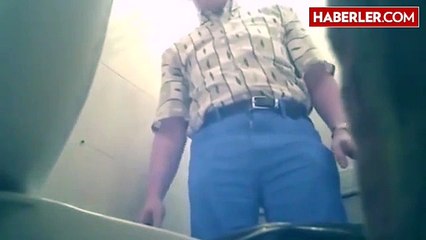 Tuvalete Gizli Kamera Yerleştiren Sapık Kendini Filme Aldı