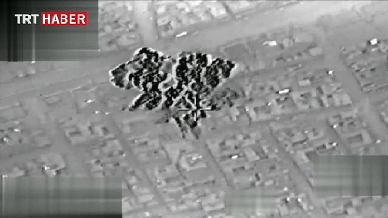 Türk jetleri El Bab'ta DEAŞ'a ait silah deposunu böyle vurdu
