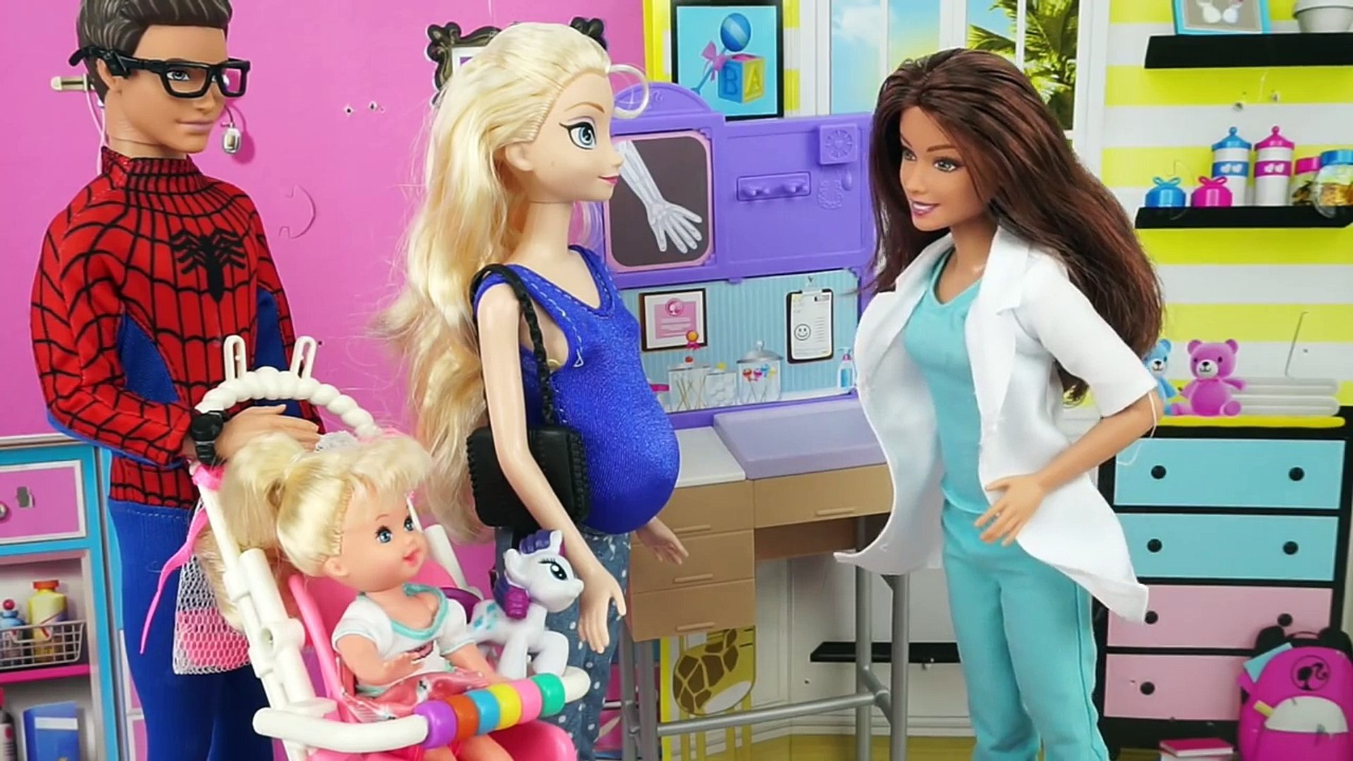 Frozen Elsa Embarazada De Spiderman Otra Vez Los Bebes De Elsa En Espanol Dailymotion Video