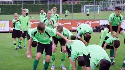 Xherdan Shaqiri se déguise en vieillard et surprend des gamins