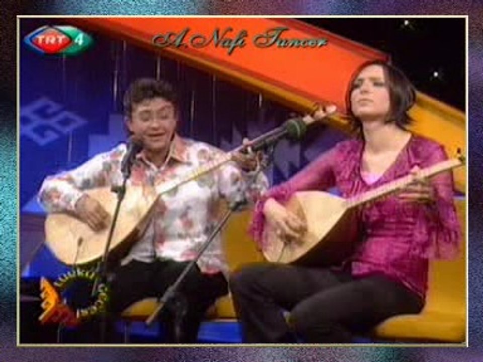 Özlem ÖZDİL & Güler DUMAN - Yollarına Kar Mı Yağdı Gelmedin