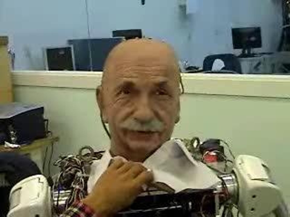 Humanoide albert hubot