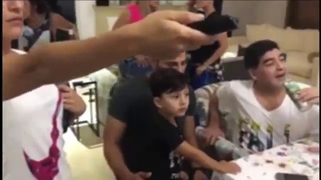 Το mannequin challenge του Ντιέγκο Μαραντόνα.