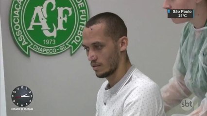 Zagueiro Neto deixa hospital e vai passar o Natal com a família
