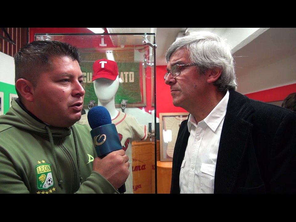 Exposición de la Historia del Baseball en el Parque Aguilar y Maya