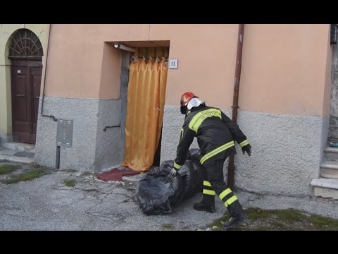 Norcia (PG) - Terremoto, recupero beni -1- (20.12.16)